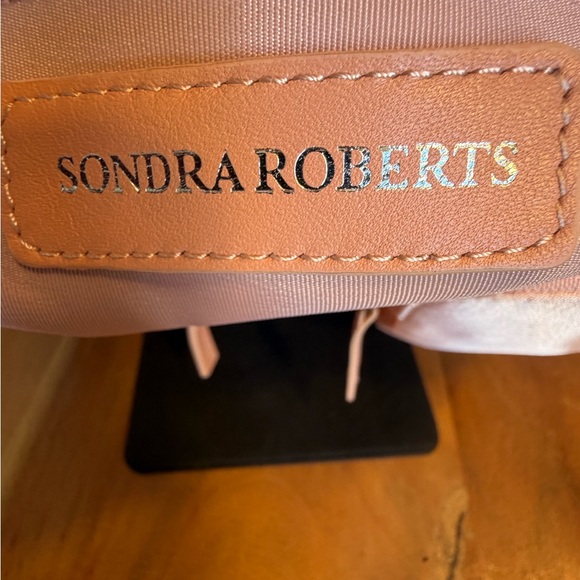 Sondra Roberts NY Pink Rhinestone Clutch- NWOT - Picture 2 of 16